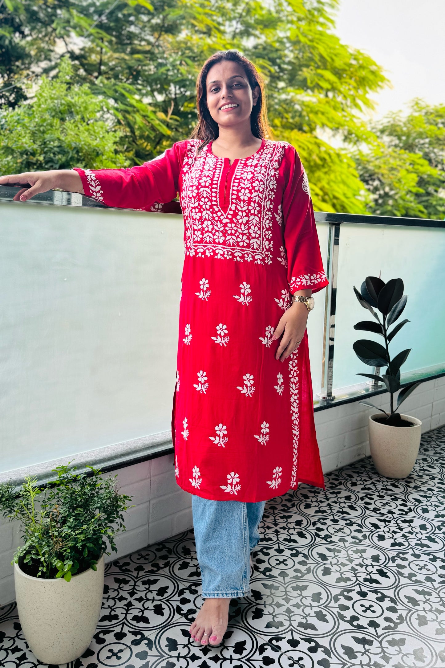 Suns-kari Red Kurti