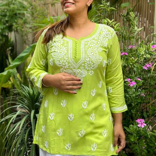Short Chic Chikankari Kurti