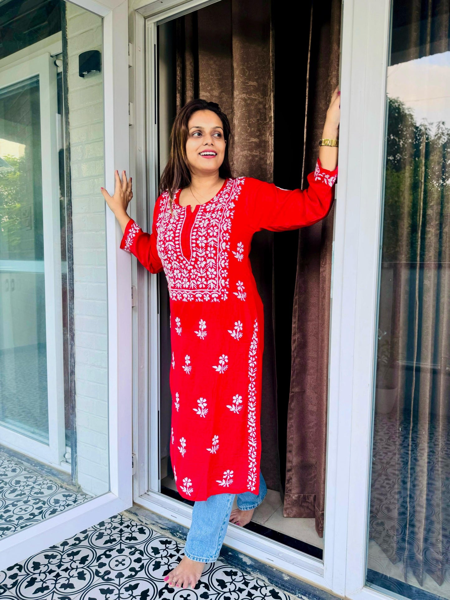 Suns-kari Red Kurti